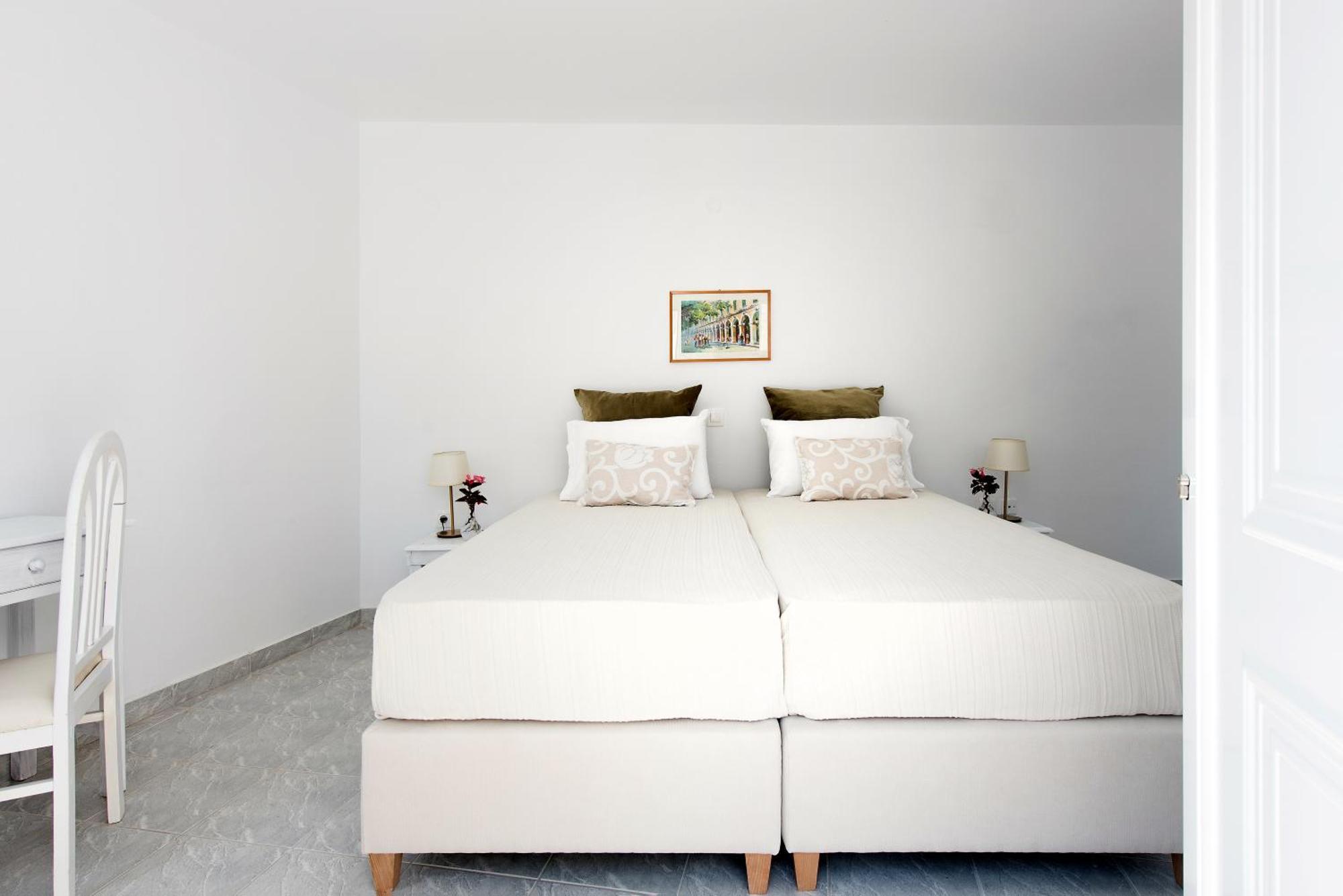 Nisea Apartments Ipsos Luaran gambar