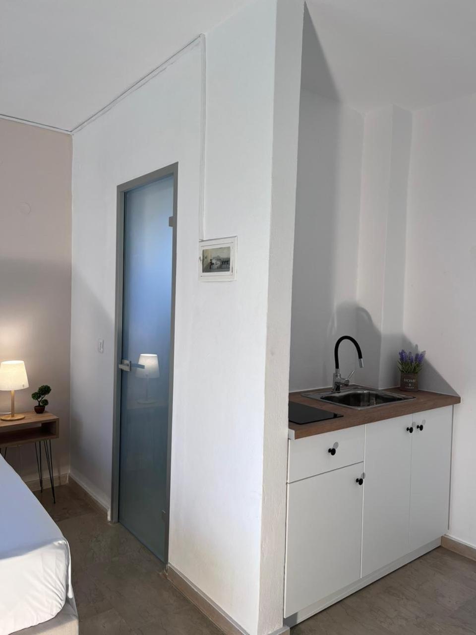 Nisea Apartments Ipsos Luaran gambar